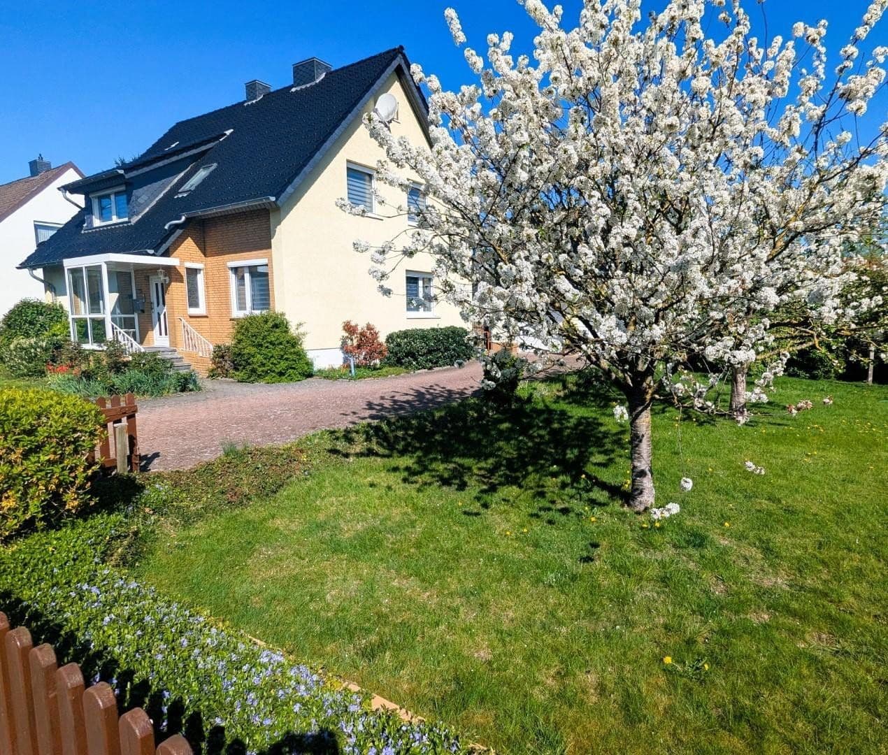 Predaj domu 123 m², pozemek 1.000 m², Lehrte, Dolné Sasko Predaj domu 123 m², pozemek 1.000 m², Lehrte, Dolné Sasko