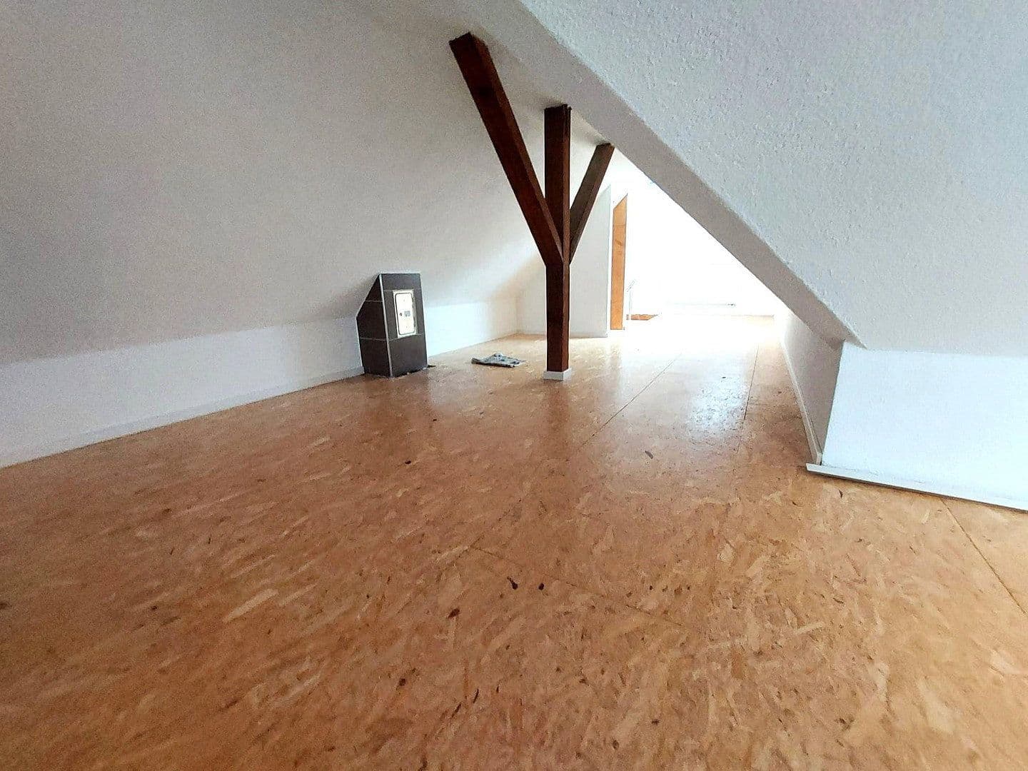 Prenájom bytu 3-izbový 99 m², Pfarrgasse 10, Göppingen, Bádensko-Wurttembersko Prenájom bytu 3-izbový 99 m², Pfarrgasse 10, Göppingen, Bádensko-Wurttembersko