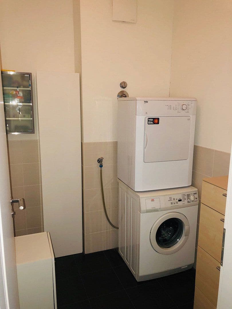 Prenájom bytu 3-izbový 88 m², Am Provinopark 9B, Augsburg, Bavorsko Prenájom bytu 3-izbový 88 m², Am Provinopark 9B, Augsburg, Bavorsko