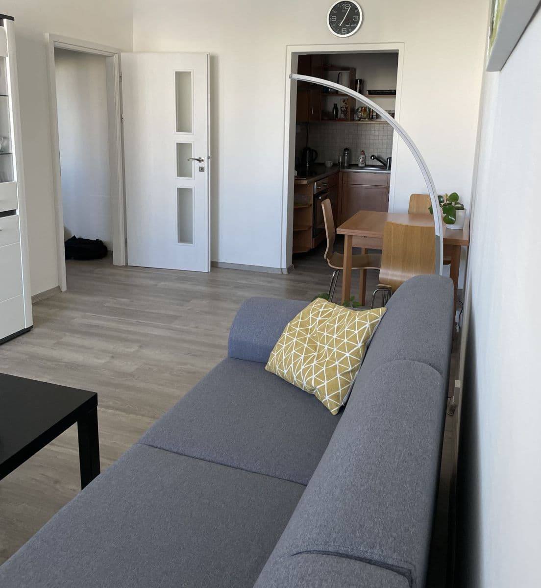 Prenájom bytu 2-izbový 42 m², U Valu, Praha, Praha Prenájom bytu 2-izbový 42 m², U Valu, Praha, Praha
