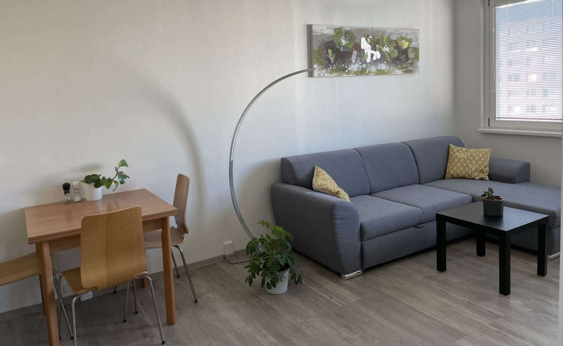 Prenájom bytu 2-izbový 42 m², U Valu, Praha, Praha Prenájom bytu 2-izbový 42 m², U Valu, Praha, Praha