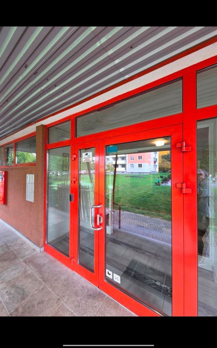 Prenájom bytu 2-izbový 45 m², Pionýrská, Olomouc, Olomoucký kraj Prenájom bytu 2-izbový 45 m², Pionýrská, Olomouc, Olomoucký kraj