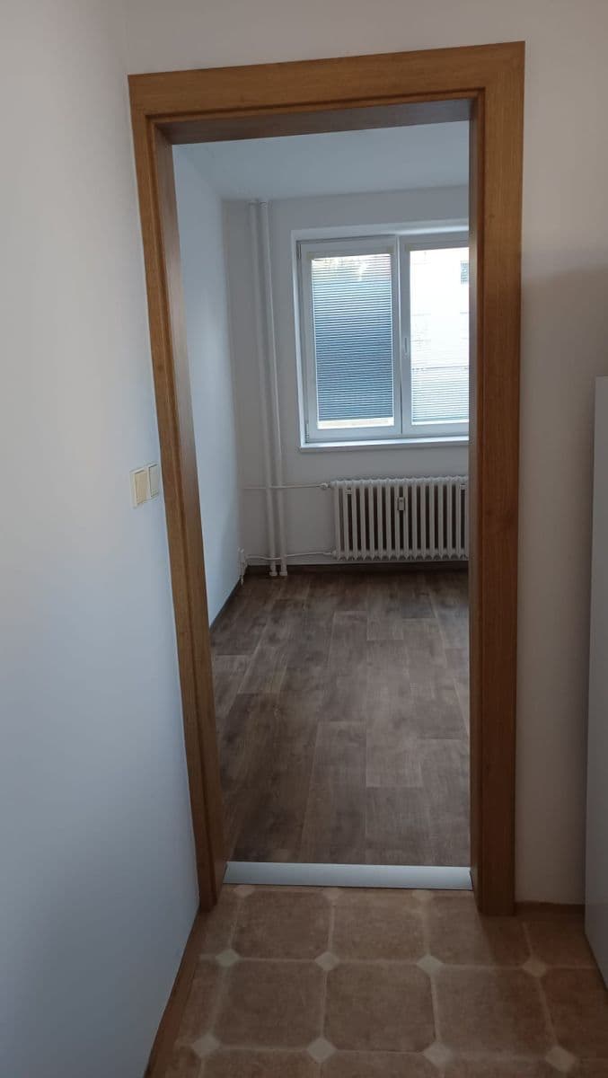 Prenájom bytu 2-izbový 45 m², Pionýrská, Olomouc, Olomoucký kraj Prenájom bytu 2-izbový 45 m², Pionýrská, Olomouc, Olomoucký kraj