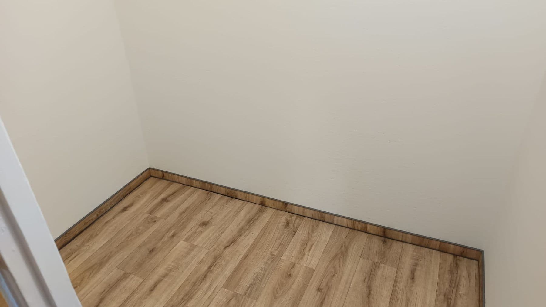 Prenájom bytu 2-izbový 45 m², Pionýrská, Olomouc, Olomoucký kraj Prenájom bytu 2-izbový 45 m², Pionýrská, Olomouc, Olomoucký kraj