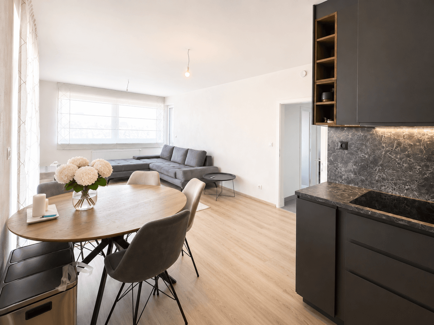 Prenájom bytu 3-izbový 77 m², Tupolevova, Praha, Praha Prenájom bytu 3-izbový 77 m², Tupolevova, Praha, Praha