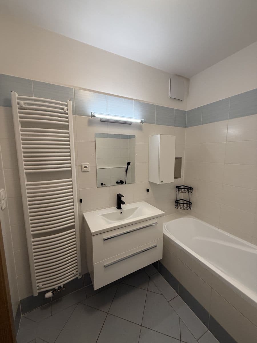 Predaj bytu 2-izbový 47 m², Rychtáře Petříka, Praha, Praha Predaj bytu 2-izbový 47 m², Rychtáře Petříka, Praha, Praha