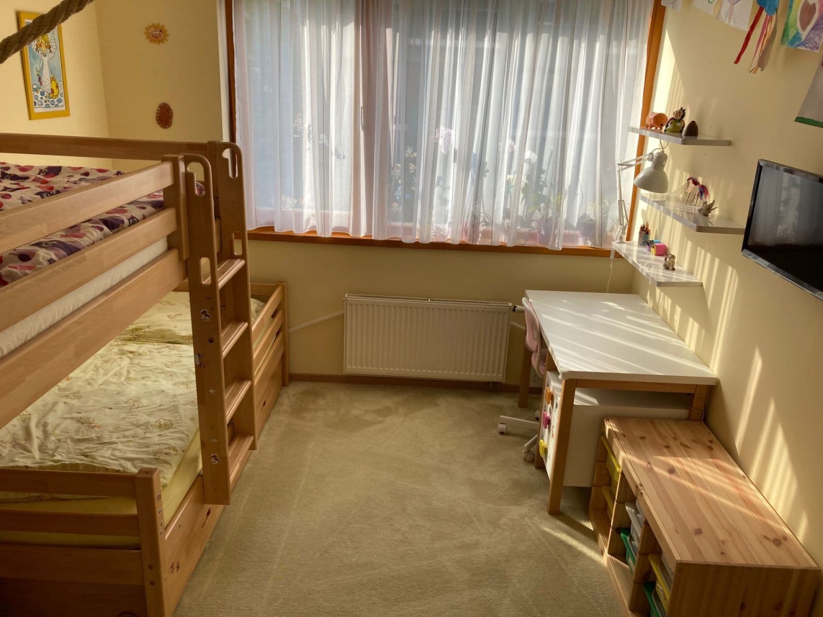 Prenájom bytu 3-izbový 100 m², Vacínovská, Praha, Praha Prenájom bytu 3-izbový 100 m², Vacínovská, Praha, Praha