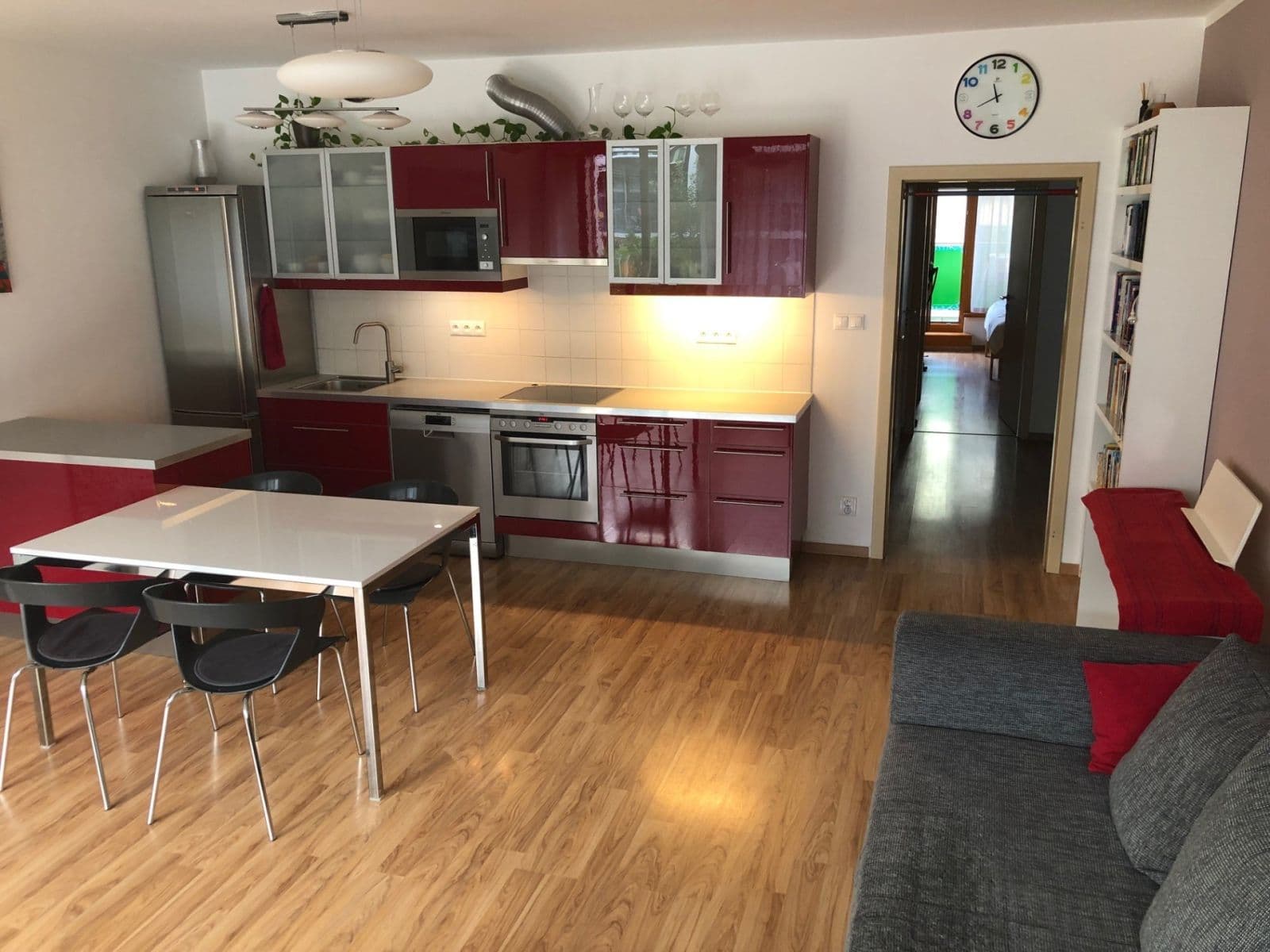 Prenájom bytu 3-izbový 100 m², Vacínovská, Praha, Praha Prenájom bytu 3-izbový 100 m², Vacínovská, Praha, Praha