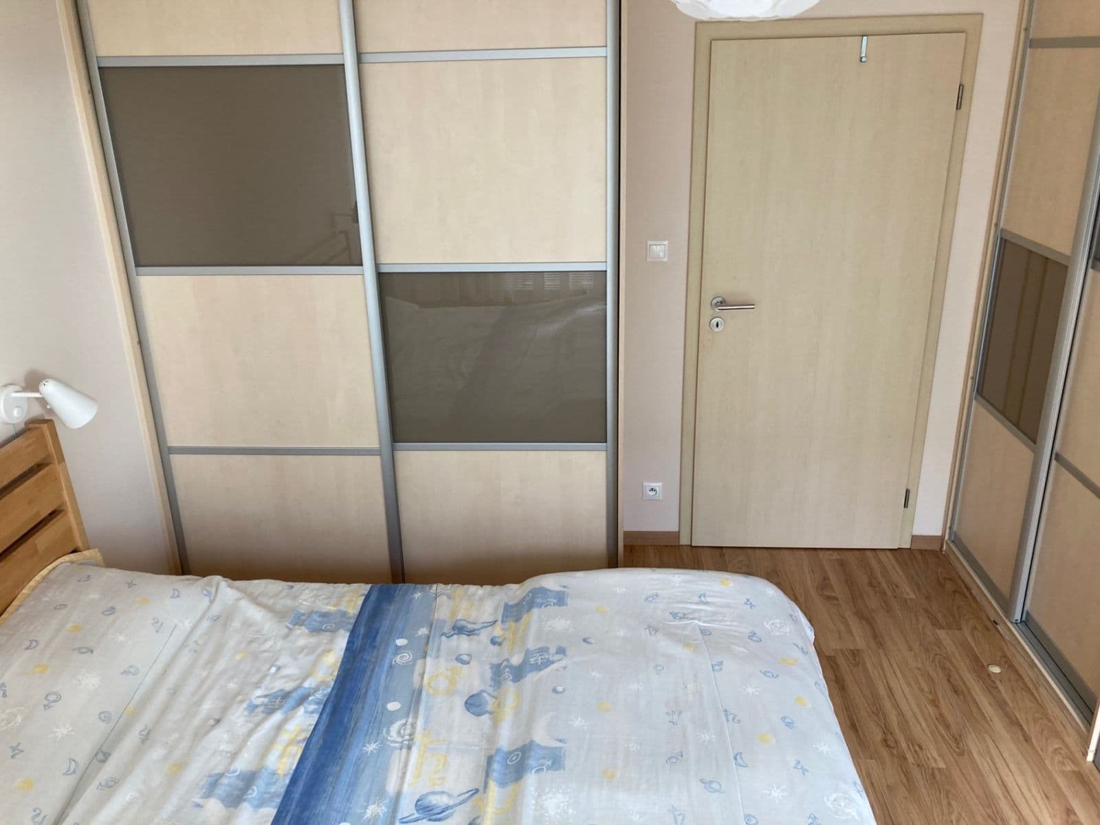 Prenájom bytu 3-izbový 100 m², Vacínovská, Praha, Praha Prenájom bytu 3-izbový 100 m², Vacínovská, Praha, Praha