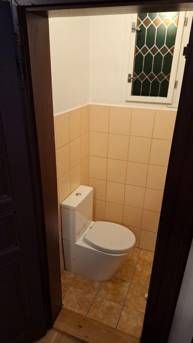 Prenájom bytu 3-izbový 109 m², Korunní, Praha, Praha Prenájom bytu 3-izbový 109 m², Korunní, Praha, Praha