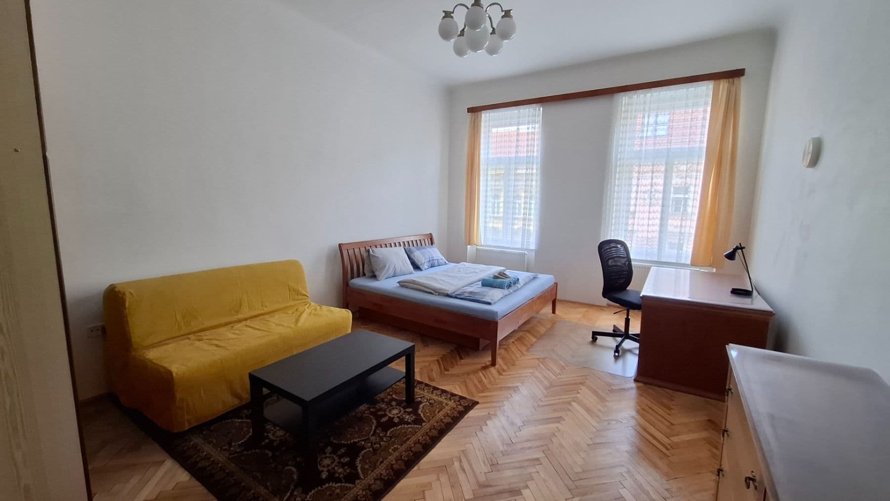 Prenájom bytu 3-izbový 109 m², Korunní, Praha, Praha Prenájom bytu 3-izbový 109 m², Korunní, Praha, Praha