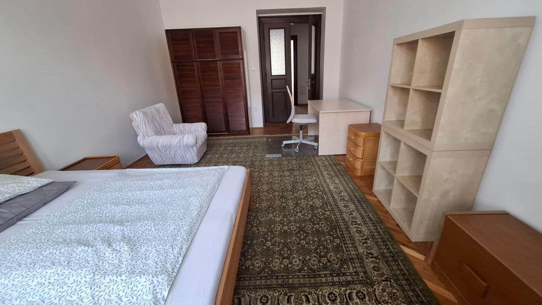 Prenájom bytu 3-izbový 109 m², Korunní, Praha, Praha Prenájom bytu 3-izbový 109 m², Korunní, Praha, Praha