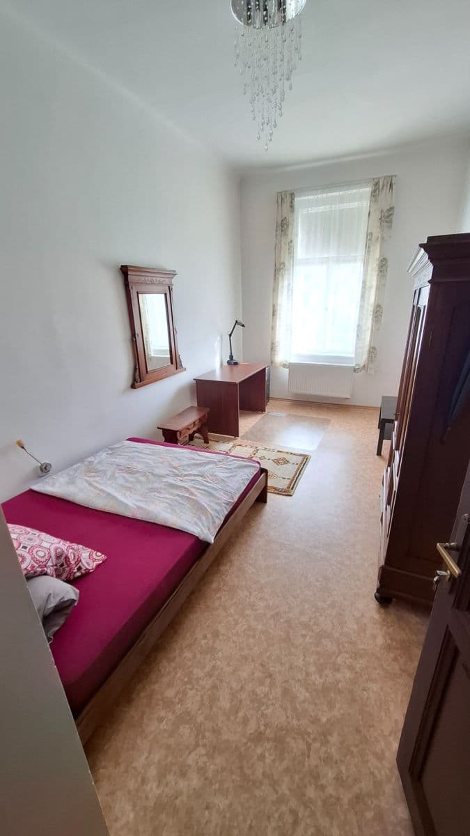 Prenájom bytu 3-izbový 109 m², Korunní, Praha, Praha Prenájom bytu 3-izbový 109 m², Korunní, Praha, Praha