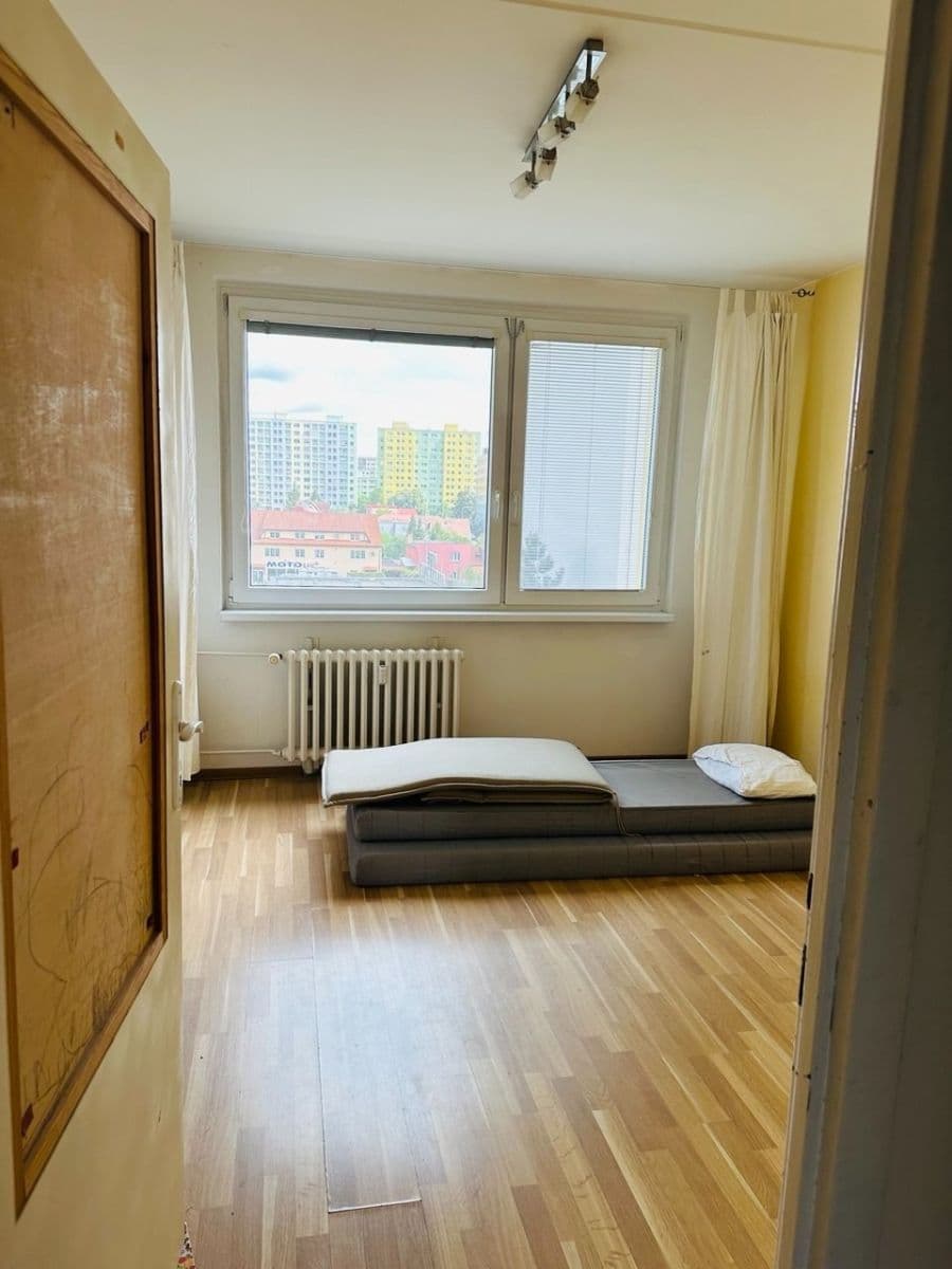 Predaj bytu 3-izbový 70 m², Valentova, Praha, Praha Predaj bytu 3-izbový 70 m², Valentova, Praha, Praha