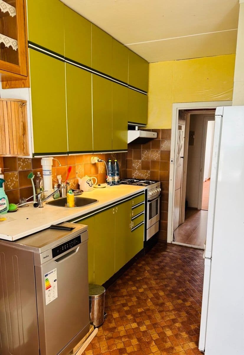 Predaj bytu 3-izbový 70 m², Valentova, Praha, Praha Predaj bytu 3-izbový 70 m², Valentova, Praha, Praha