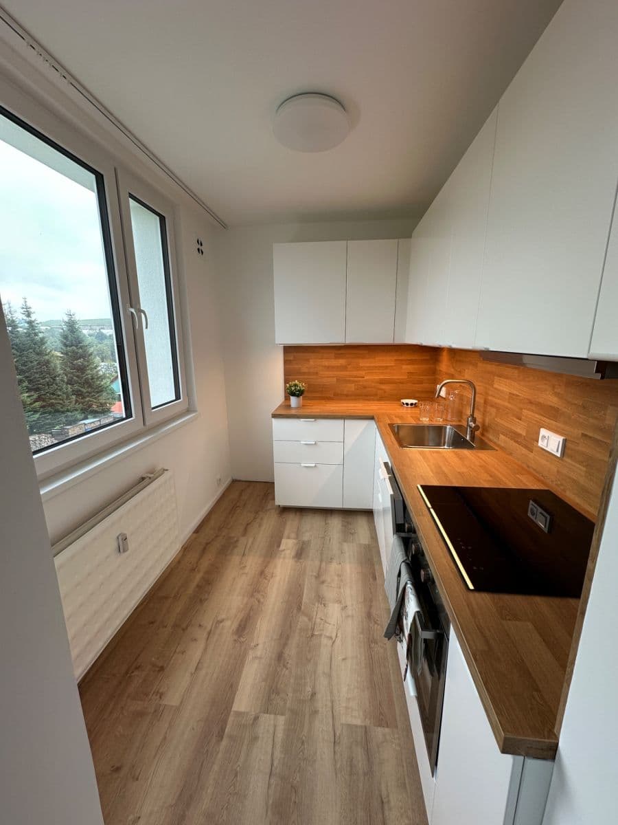 Predaj bytu 5-izbový 83 m², Jesenická, Břidličná, Moravskoslezský kraj Predaj bytu 5-izbový 83 m², Jesenická, Břidličná, Moravskoslezský kraj