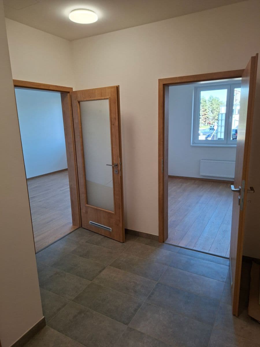 Prenájom bytu 2-izbový 45 m², Arnošta Staňka, Praha, Praha Prenájom bytu 2-izbový 45 m², Arnošta Staňka, Praha, Praha
