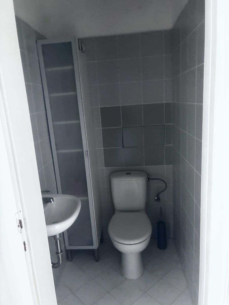 Prenájom bytu 4-izbový 94 m², Pštrossova, Praha, Praha Prenájom bytu 4-izbový 94 m², Pštrossova, Praha, Praha