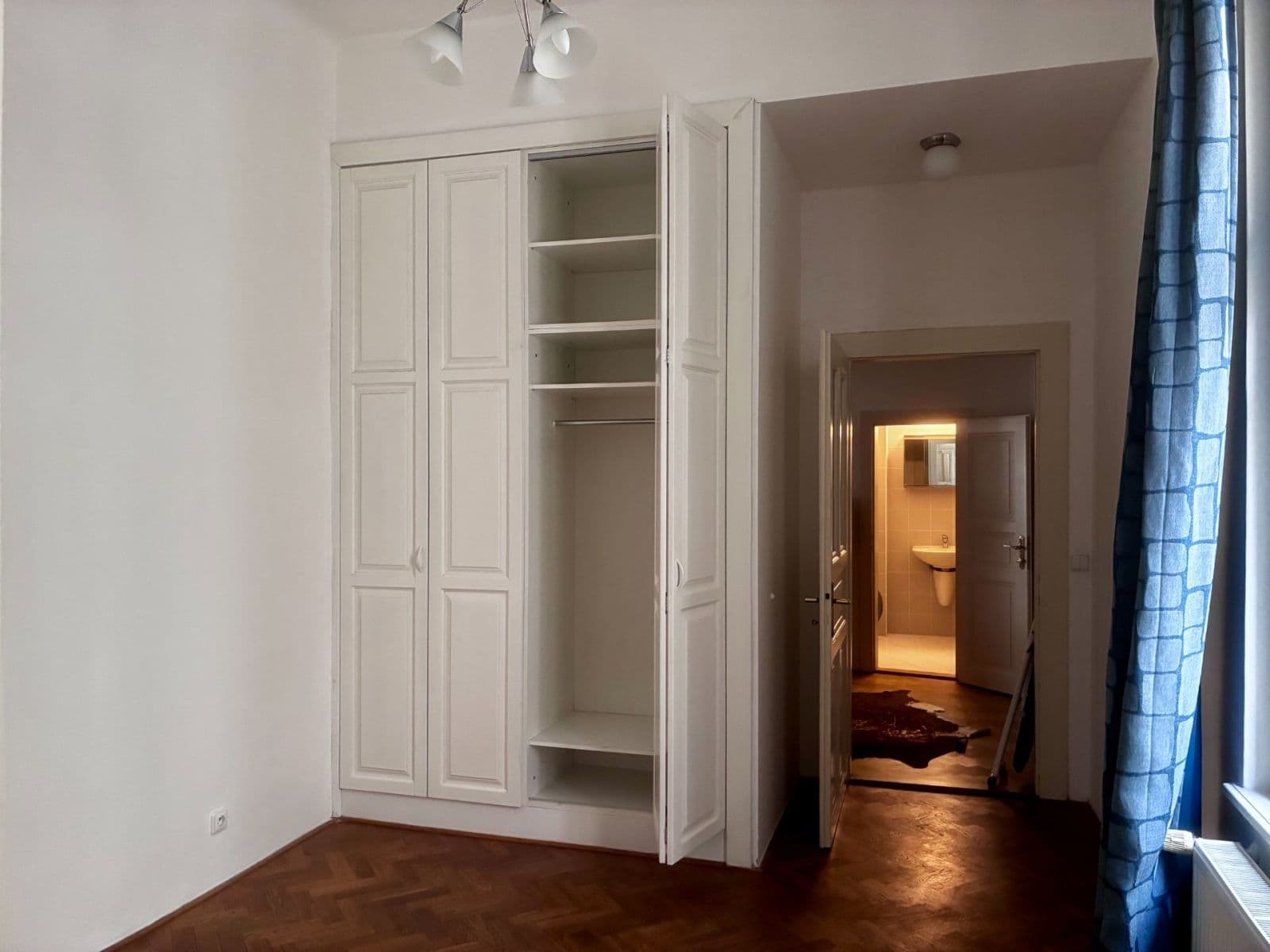 Prenájom bytu 4-izbový 94 m², Pštrossova, Praha, Praha Prenájom bytu 4-izbový 94 m², Pštrossova, Praha, Praha