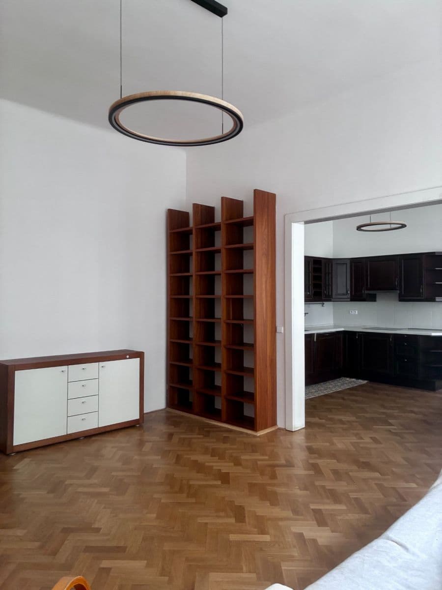 Prenájom bytu 4-izbový 94 m², Pštrossova, Praha, Praha Prenájom bytu 4-izbový 94 m², Pštrossova, Praha, Praha