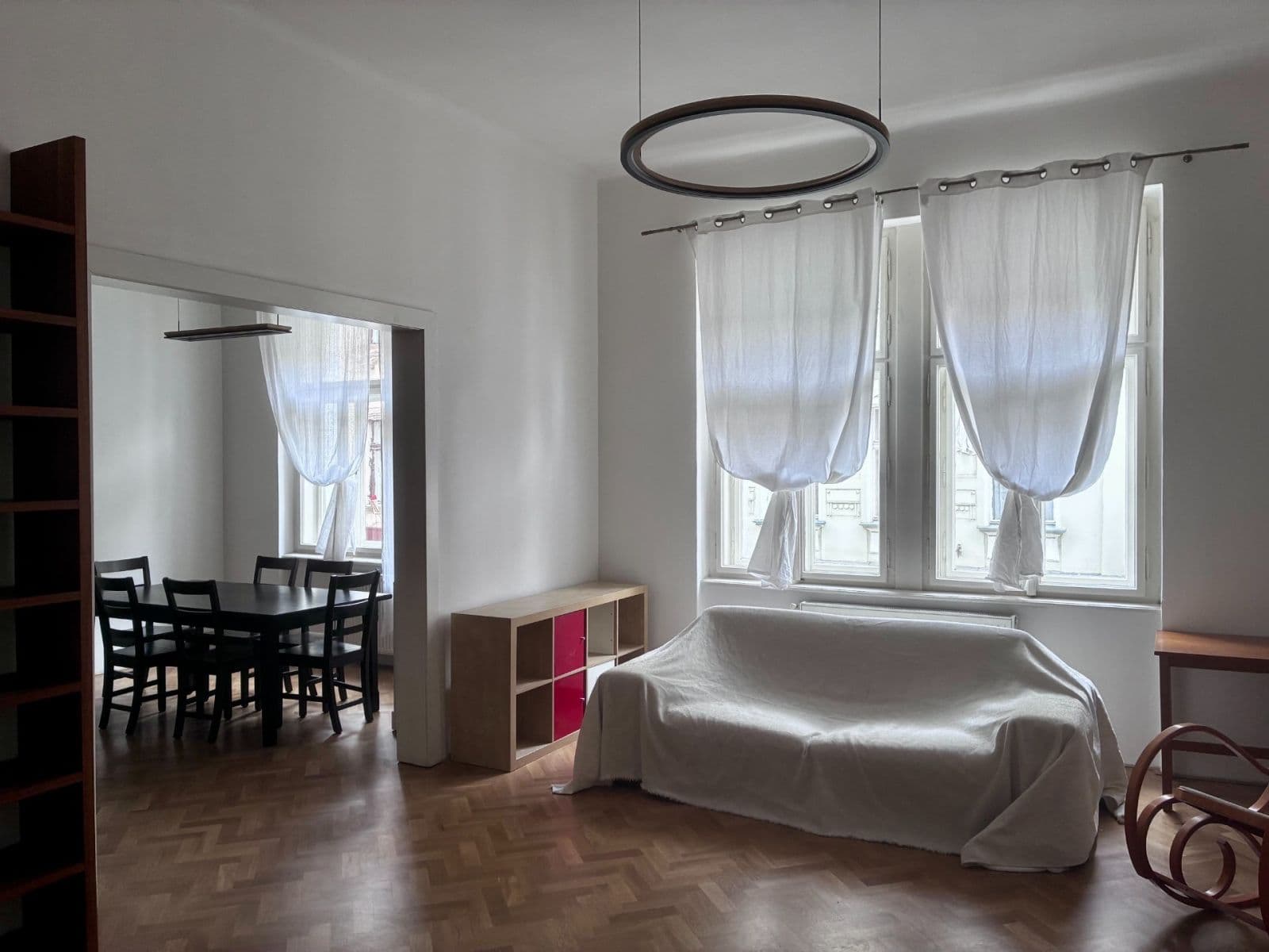 Prenájom bytu 4-izbový 94 m², Pštrossova, Praha, Praha Prenájom bytu 4-izbový 94 m², Pštrossova, Praha, Praha