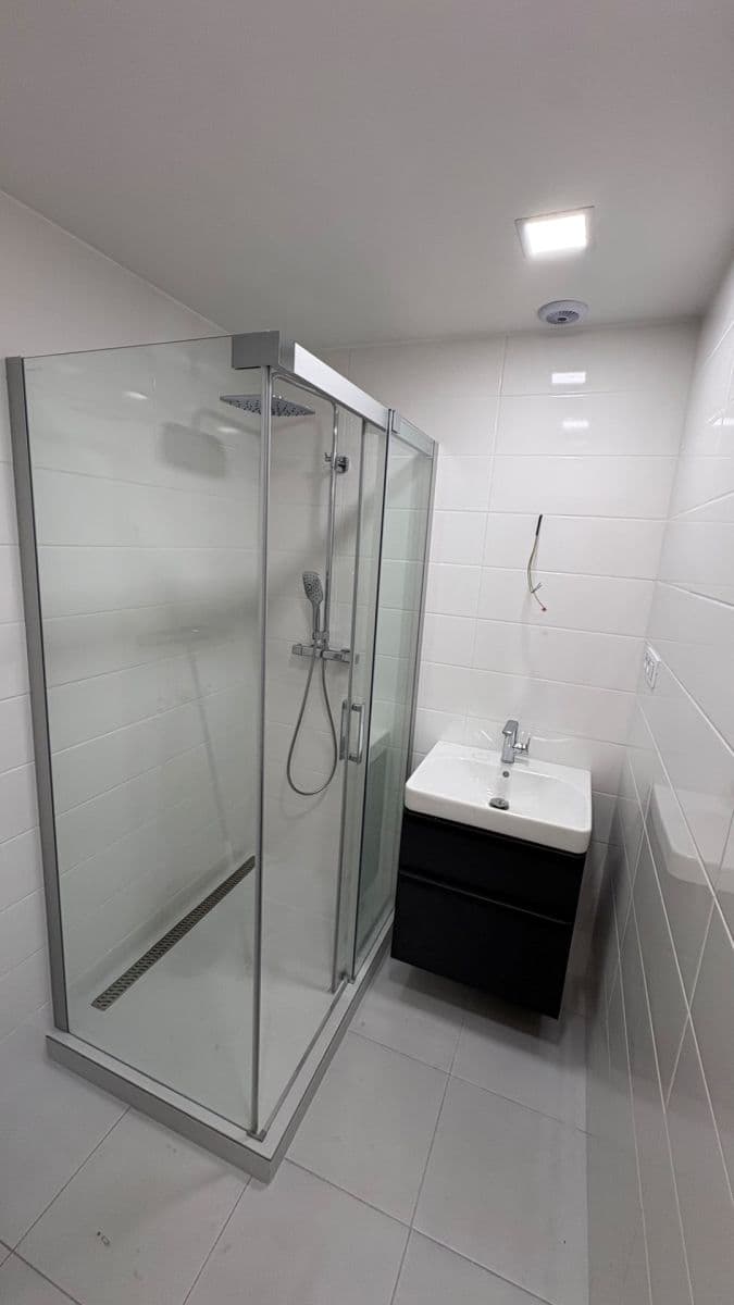 Prenájom bytu 2-izbový 56 m², Karla Čapka, Děčín, Ústecký kraj Prenájom bytu 2-izbový 56 m², Karla Čapka, Děčín, Ústecký kraj