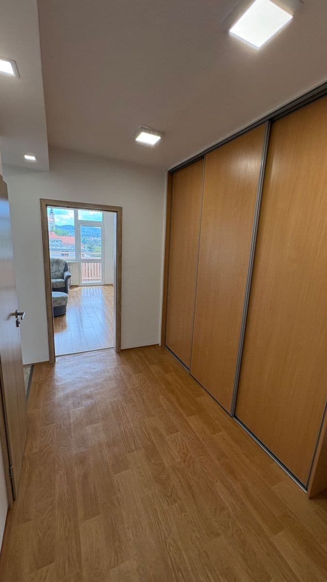 Prenájom bytu 2-izbový 56 m², Karla Čapka, Děčín, Ústecký kraj Prenájom bytu 2-izbový 56 m², Karla Čapka, Děčín, Ústecký kraj