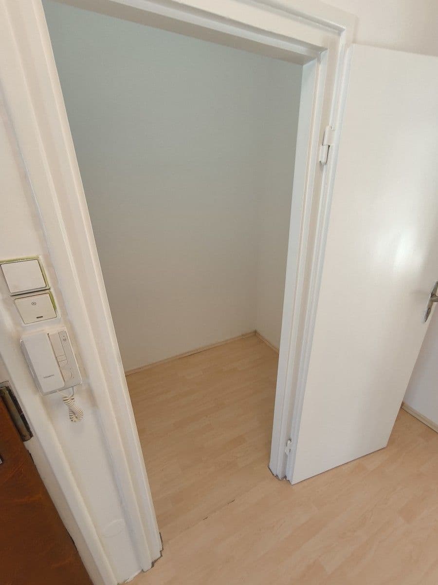 Prenájom bytu 2-izbový 51 m², Masarykova třída, Olomouc, Olomoucký kraj Prenájom bytu 2-izbový 51 m², Masarykova třída, Olomouc, Olomoucký kraj