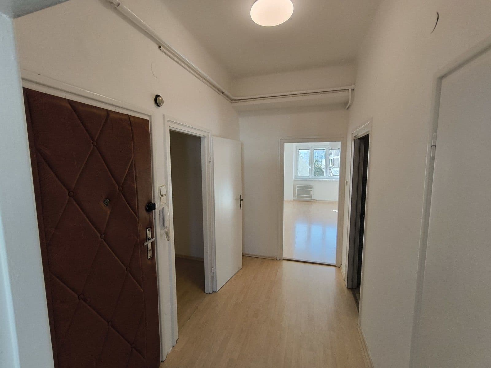 Prenájom bytu 2-izbový 51 m², Masarykova třída, Olomouc, Olomoucký kraj Prenájom bytu 2-izbový 51 m², Masarykova třída, Olomouc, Olomoucký kraj