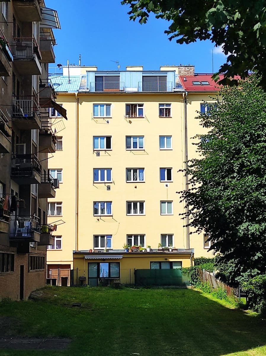 Prenájom bytu 2-izbový 51 m², Masarykova třída, Olomouc, Olomoucký kraj Prenájom bytu 2-izbový 51 m², Masarykova třída, Olomouc, Olomoucký kraj