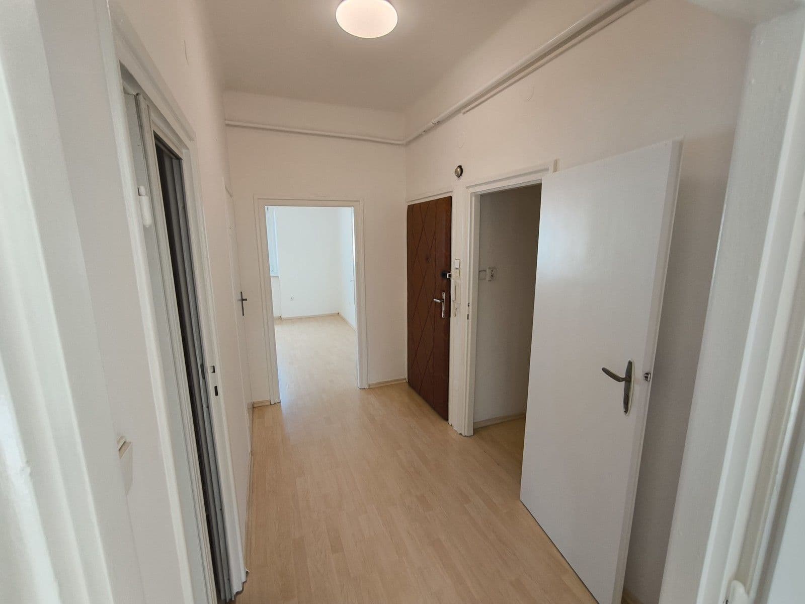 Prenájom bytu 2-izbový 51 m², Masarykova třída, Olomouc, Olomoucký kraj Prenájom bytu 2-izbový 51 m², Masarykova třída, Olomouc, Olomoucký kraj