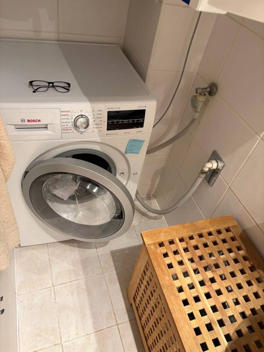 Prenájom bytu 2-izbový 54 m², Osadní, Praha, Praha Prenájom bytu 2-izbový 54 m², Osadní, Praha, Praha