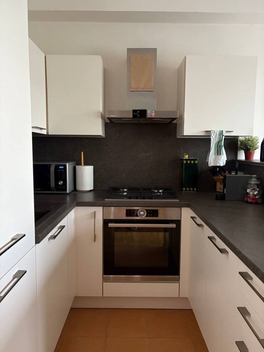 Prenájom bytu 2-izbový 54 m², Osadní, Praha, Praha Prenájom bytu 2-izbový 54 m², Osadní, Praha, Praha