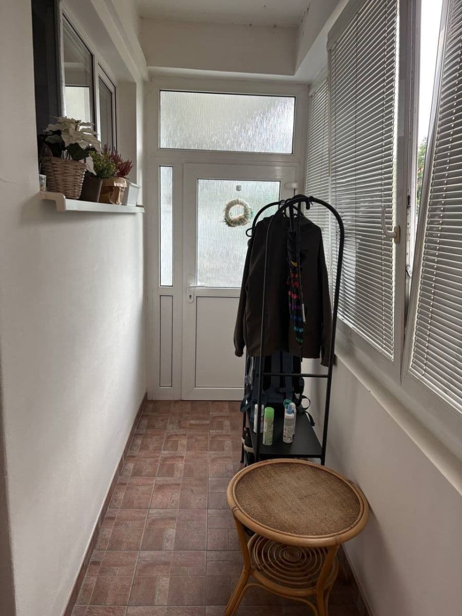 Prenájom bytu 2-izbový 54 m², Osadní, Praha, Praha Prenájom bytu 2-izbový 54 m², Osadní, Praha, Praha