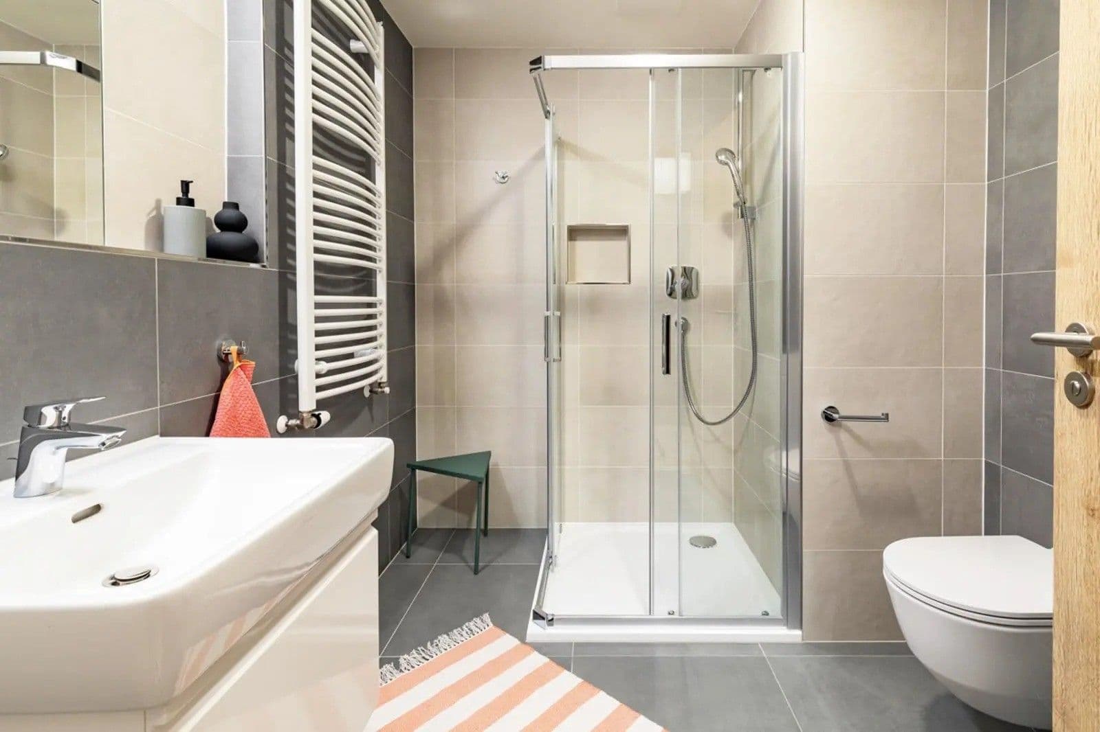 Prenájom bytu 1-izbový 38 m², Vrbenského, Praha, Praha Prenájom bytu 1-izbový 38 m², Vrbenského, Praha, Praha