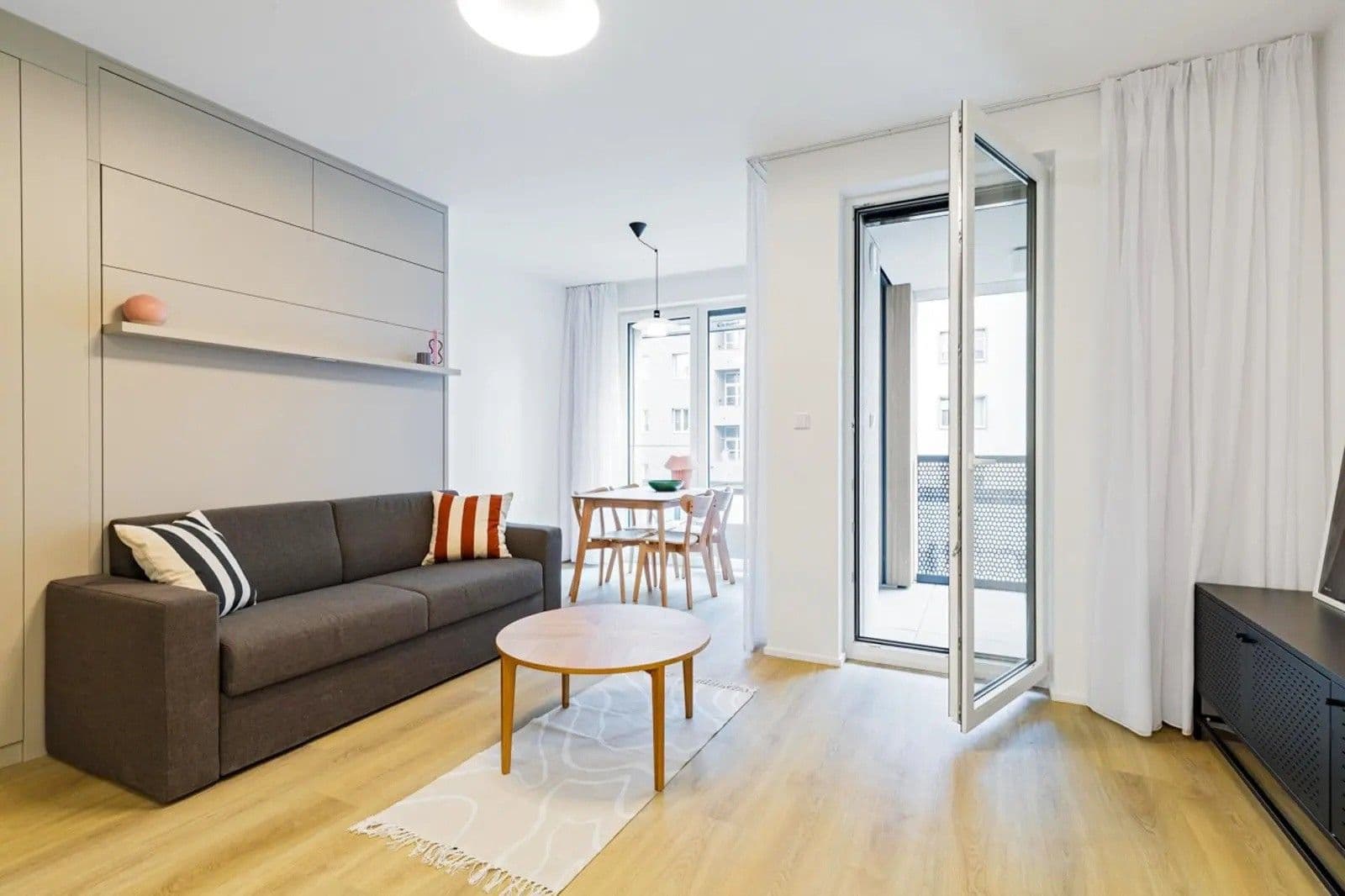 Prenájom bytu 1-izbový 38 m², Vrbenského, Praha, Praha Prenájom bytu 1-izbový 38 m², Vrbenského, Praha, Praha