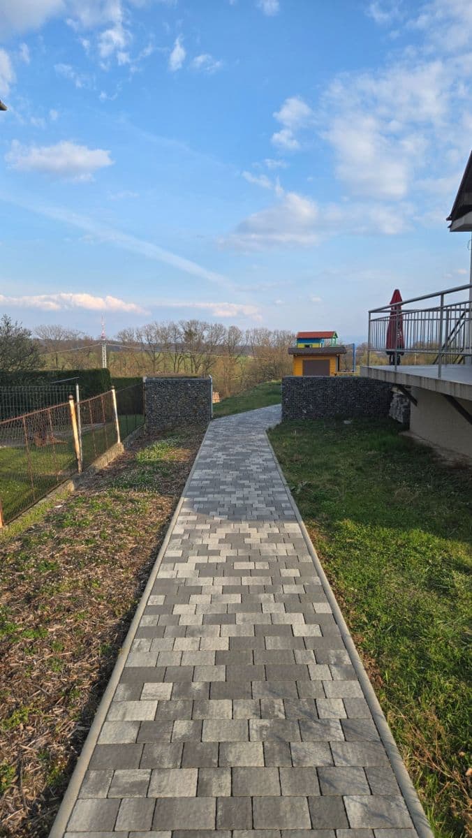 Prenájom nebytového priestoru 150 m², Výstavní, Děhylov, Moravskoslezský kraj Prenájom nebytového priestoru 150 m², Výstavní, Děhylov, Moravskoslezský kraj