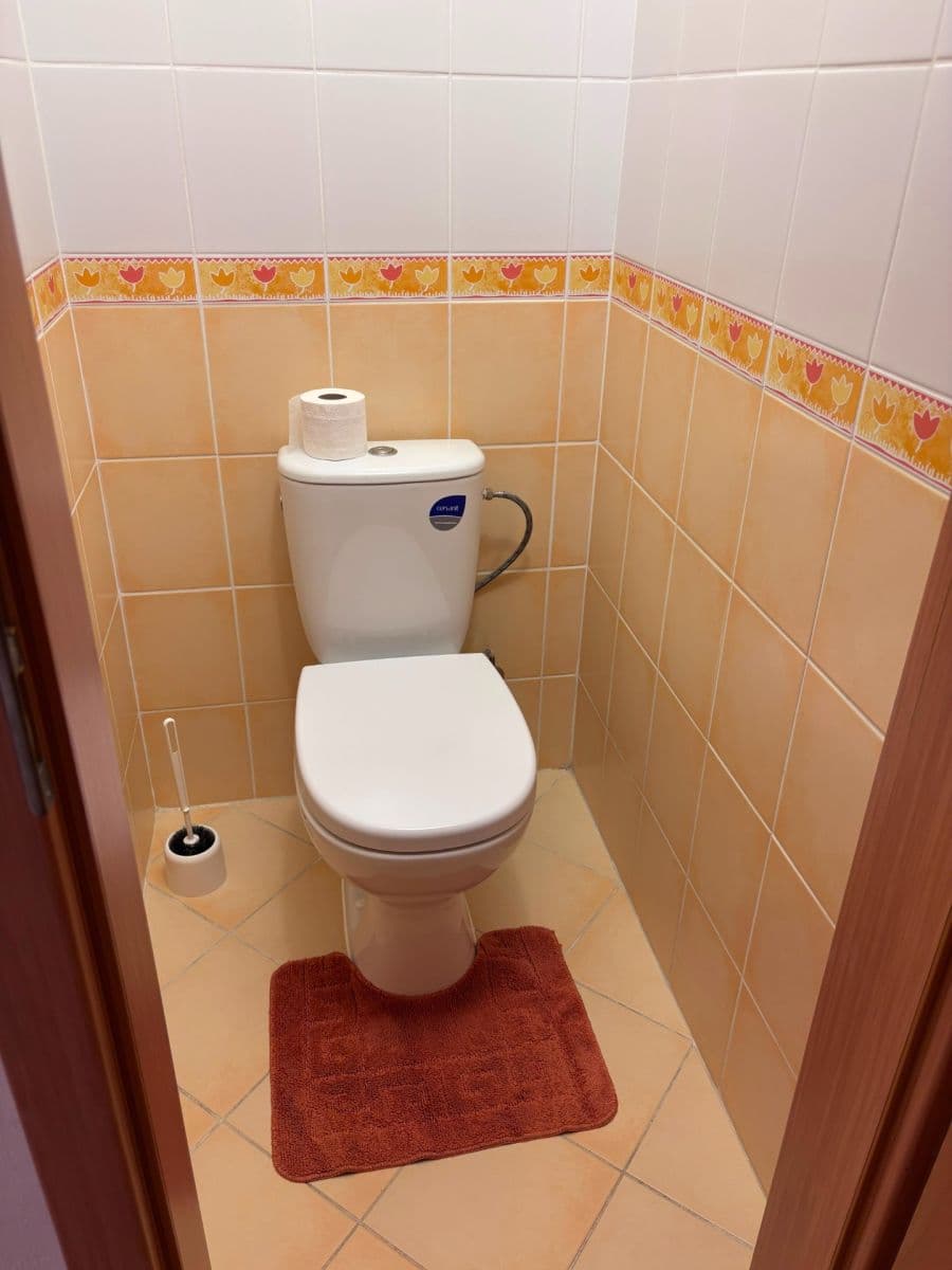 Prenájom bytu 2-izbový 54 m², Sputniková, Ružinov, Bratislavský kraj Prenájom bytu 2-izbový 54 m², Sputniková, Ružinov, Bratislavský kraj