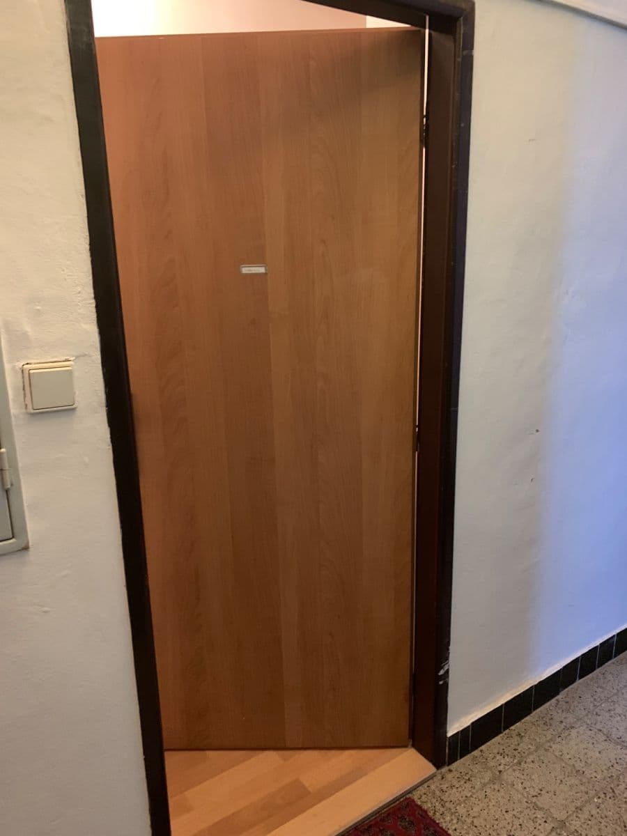 Prenájom bytu 1-izbový 36 m², Jihlavská, Praha, Praha Prenájom bytu 1-izbový 36 m², Jihlavská, Praha, Praha