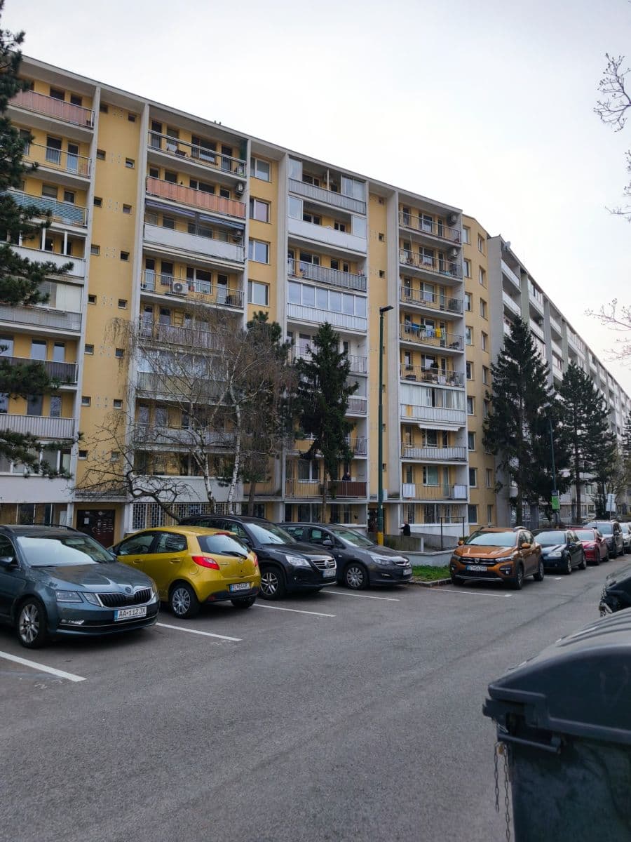 Predaj bytu 5-izbový 95 m², Púpavová, Karlova Ves, Bratislavský kraj Predaj bytu 5-izbový 95 m², Púpavová, Karlova Ves, Bratislavský kraj