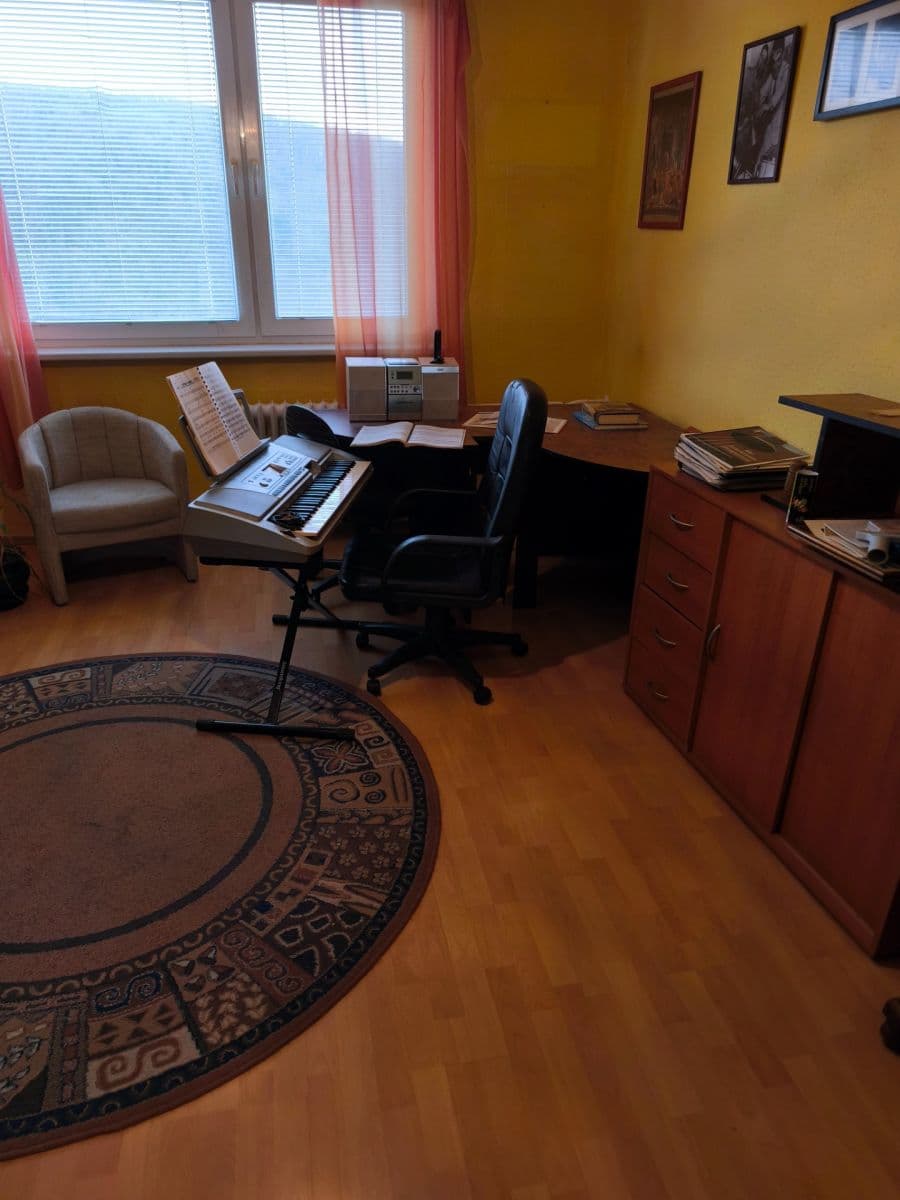 Predaj bytu 5-izbový 95 m², Púpavová, Karlova Ves, Bratislavský kraj Predaj bytu 5-izbový 95 m², Púpavová, Karlova Ves, Bratislavský kraj