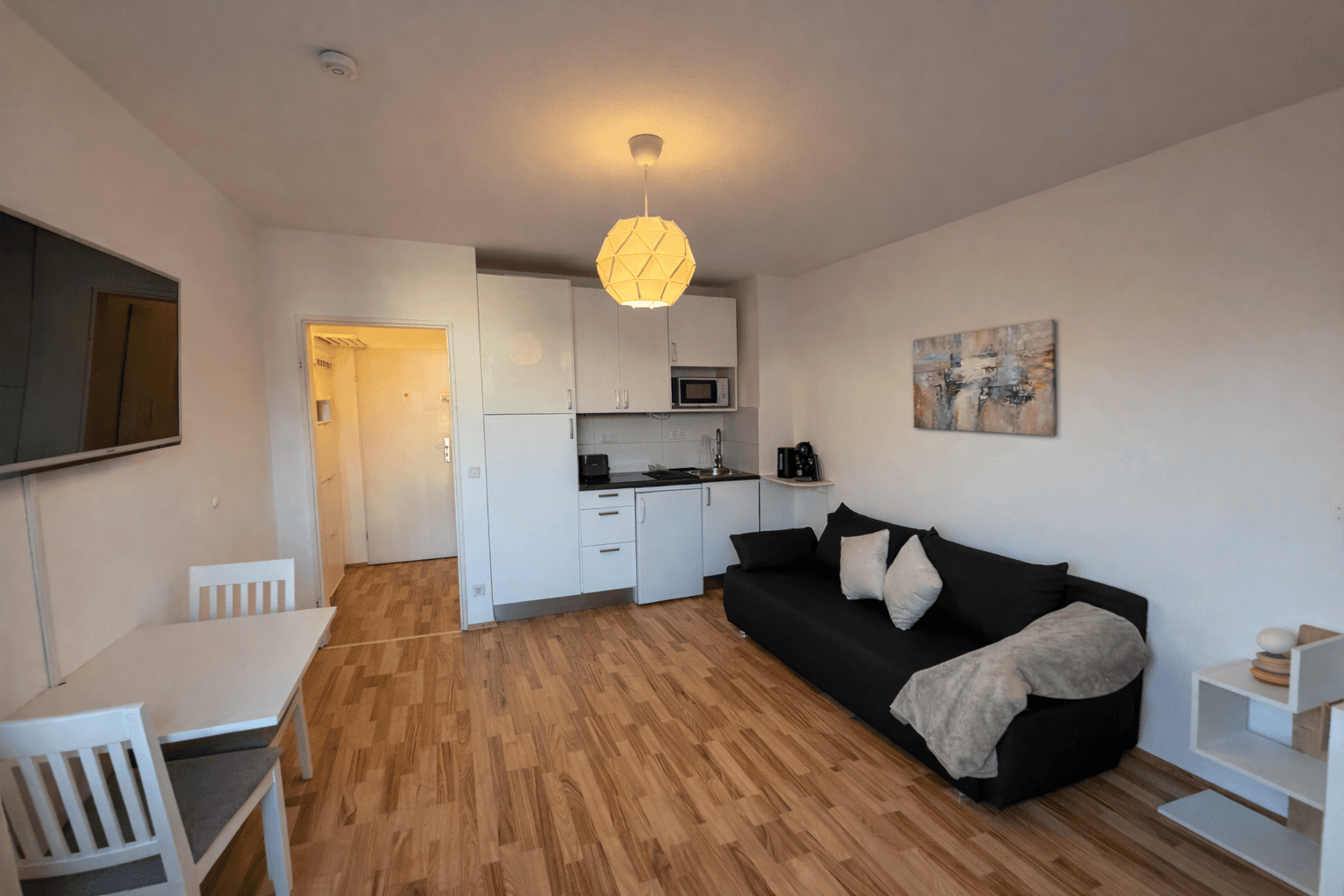 Prenájom bytu 1-izbový 21 m², Cranachstr. 31, Düsseldorf, Severné Porýnie - Westfálsko Prenájom bytu 1-izbový 21 m², Cranachstr. 31, Düsseldorf, Severné Porýnie - Westfálsko
