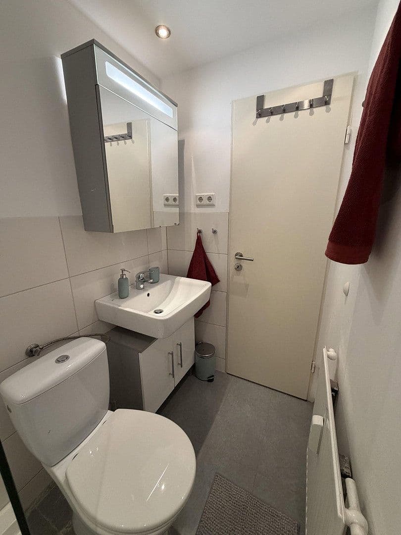 Prenájom bytu 1-izbový 21 m², Cranachstr. 31, Düsseldorf, Severné Porýnie - Westfálsko Prenájom bytu 1-izbový 21 m², Cranachstr. 31, Düsseldorf, Severné Porýnie - Westfálsko