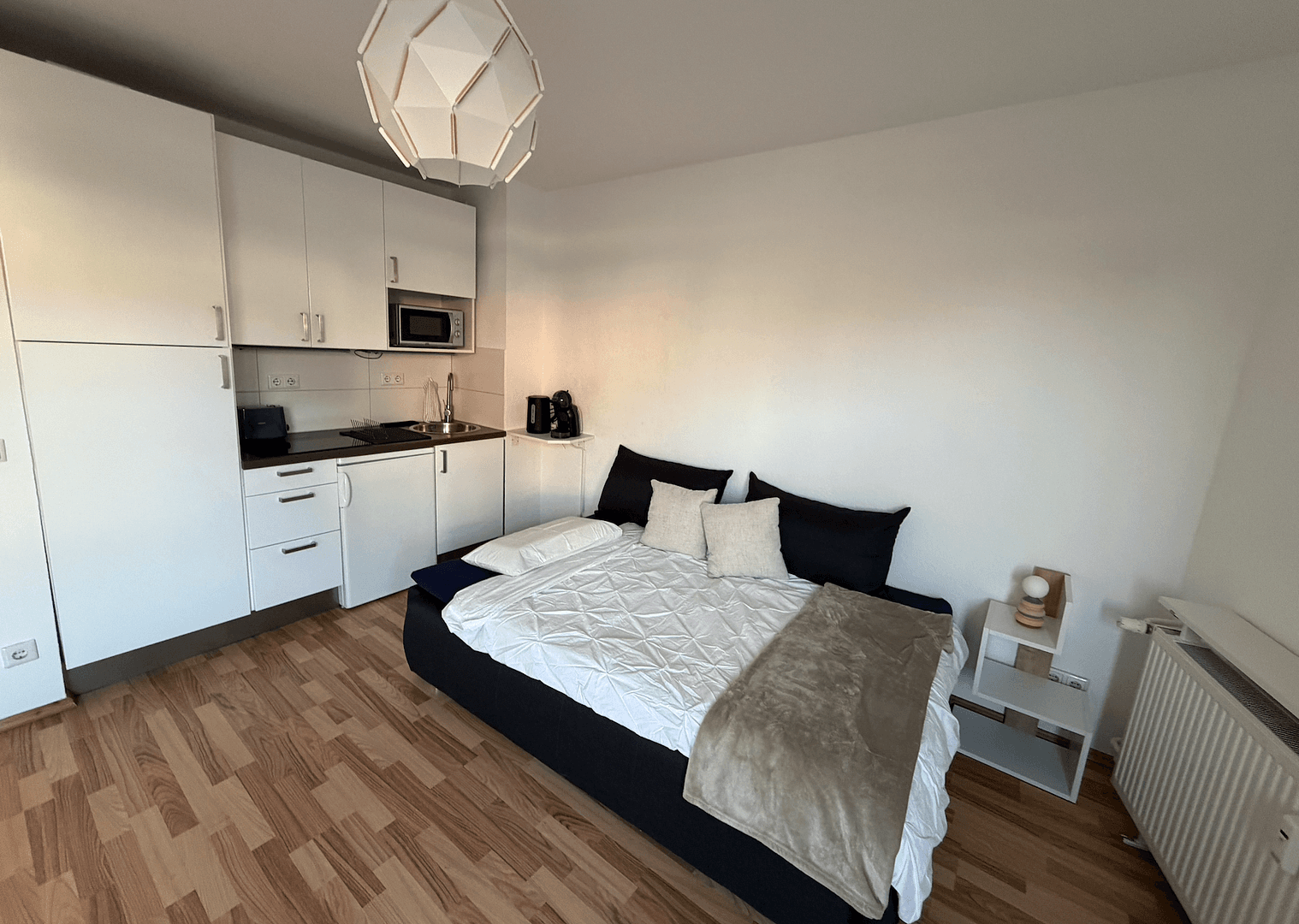 Prenájom bytu 1-izbový 21 m², Cranachstr. 31, Düsseldorf, Severné Porýnie - Westfálsko Prenájom bytu 1-izbový 21 m², Cranachstr. 31, Düsseldorf, Severné Porýnie - Westfálsko