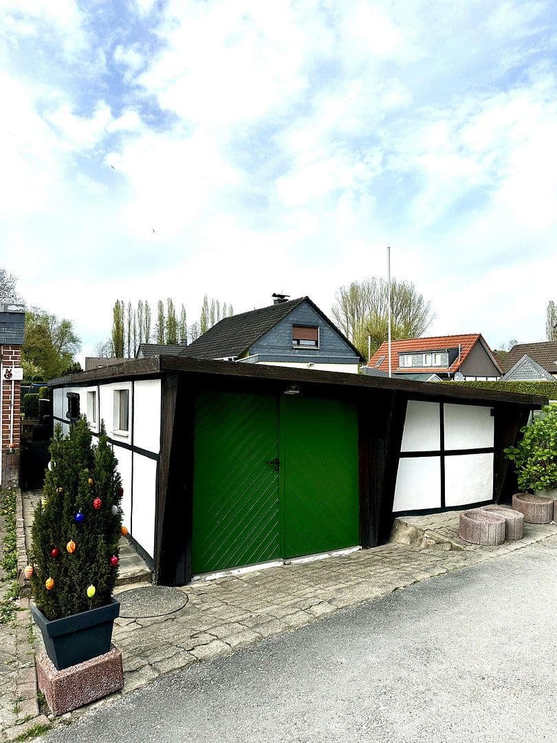 Predaj domu 57 m², pozemek 441 m², Holzkamp 10, Solingen, Severné Porýnie - Westfálsko Predaj domu 57 m², pozemek 441 m², Holzkamp 10, Solingen, Severné Porýnie - Westfálsko