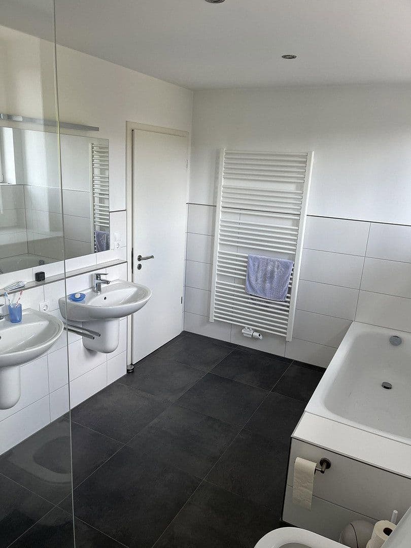 Predaj domu 182 m², pozemek 558 m², Osterholz-Scharmbeck, Dolné Sasko Predaj domu 182 m², pozemek 558 m², Osterholz-Scharmbeck, Dolné Sasko