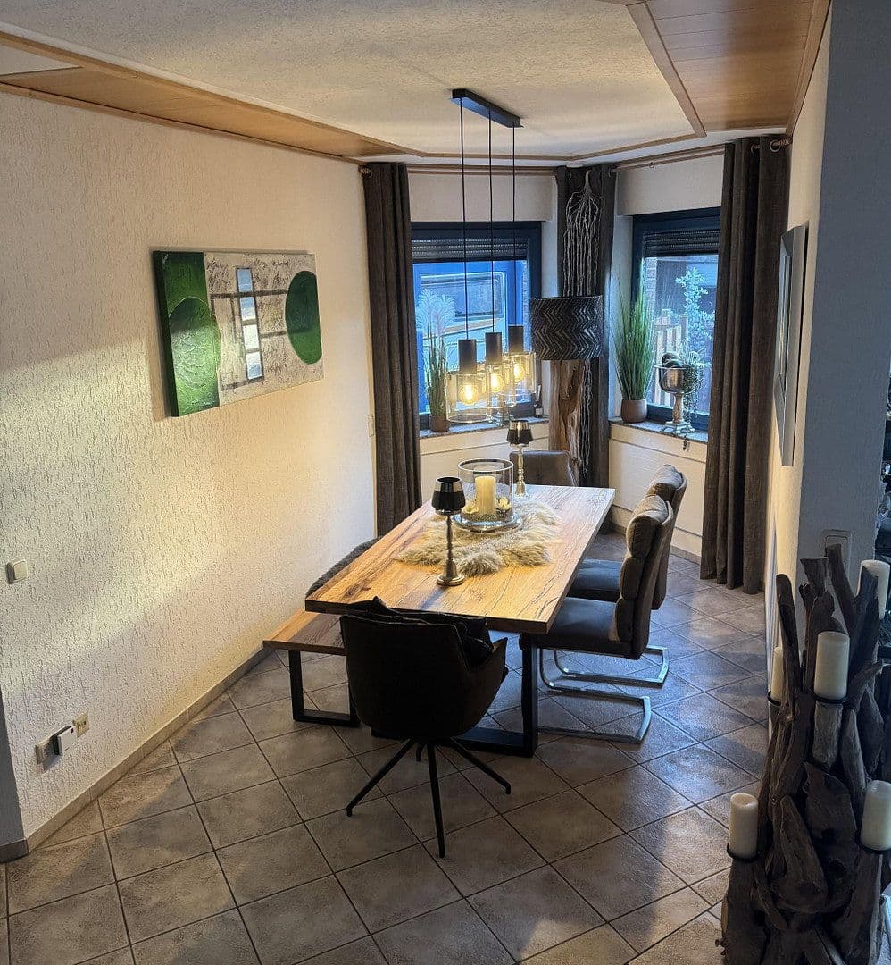 Predaj domu 134 m², pozemek 327 m², Neustadt am Rübenberge, Dolné Sasko Predaj domu 134 m², pozemek 327 m², Neustadt am Rübenberge, Dolné Sasko