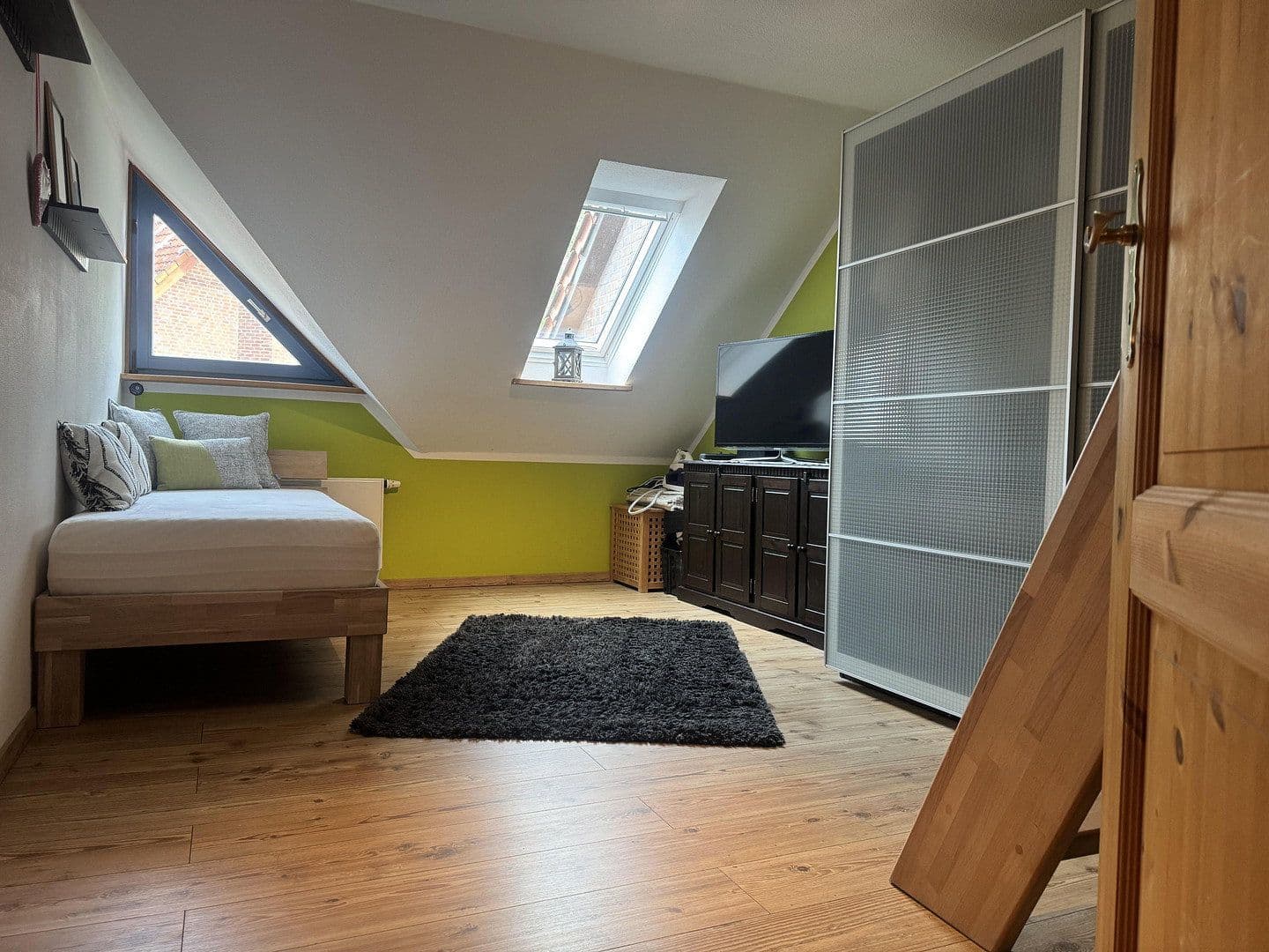 Predaj domu 134 m², pozemek 327 m², Neustadt am Rübenberge, Dolné Sasko Predaj domu 134 m², pozemek 327 m², Neustadt am Rübenberge, Dolné Sasko