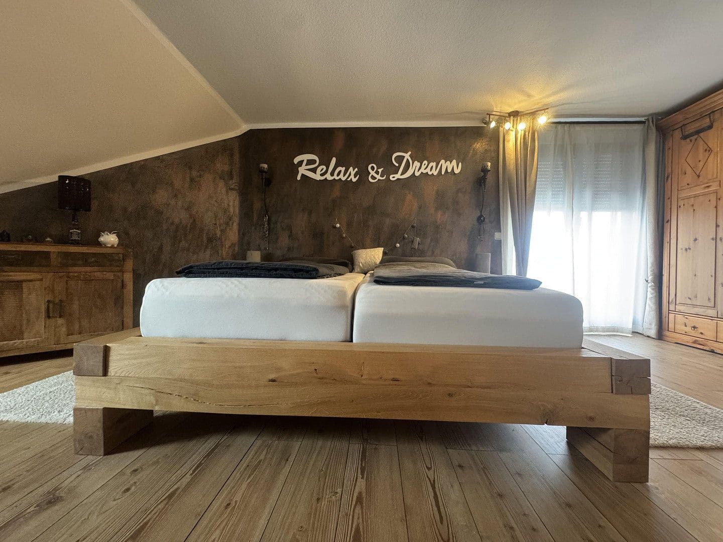 Predaj domu 134 m², pozemek 327 m², Neustadt am Rübenberge, Dolné Sasko Predaj domu 134 m², pozemek 327 m², Neustadt am Rübenberge, Dolné Sasko
