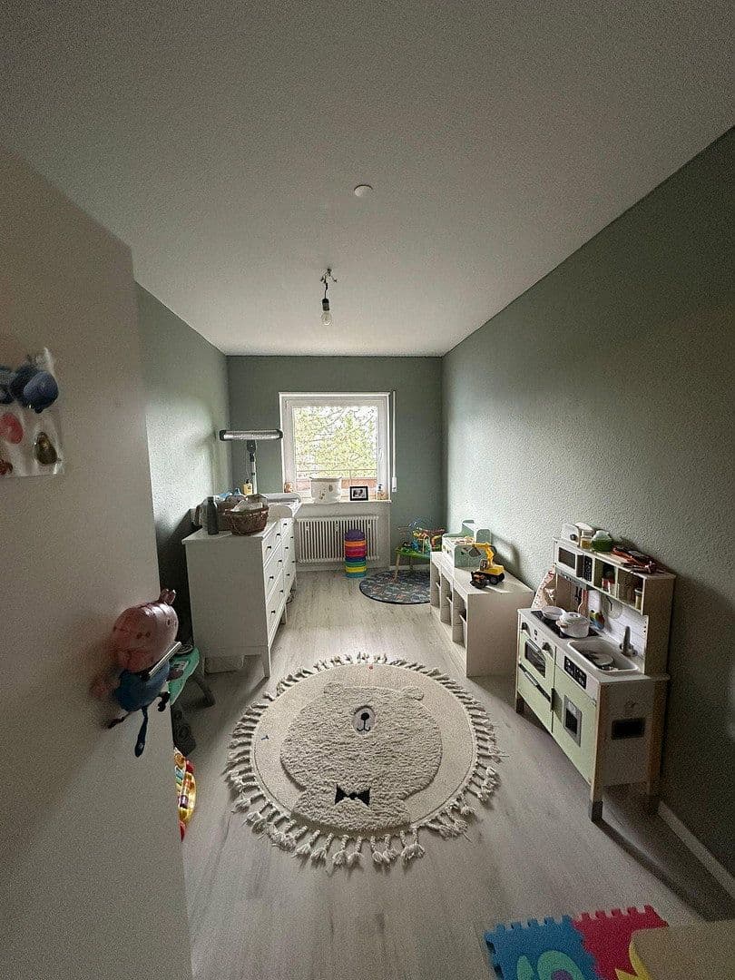 Prenájom bytu 3-izbový 83 m², Laudenbach, Bádensko-Wurttembersko Prenájom bytu 3-izbový 83 m², Laudenbach, Bádensko-Wurttembersko
